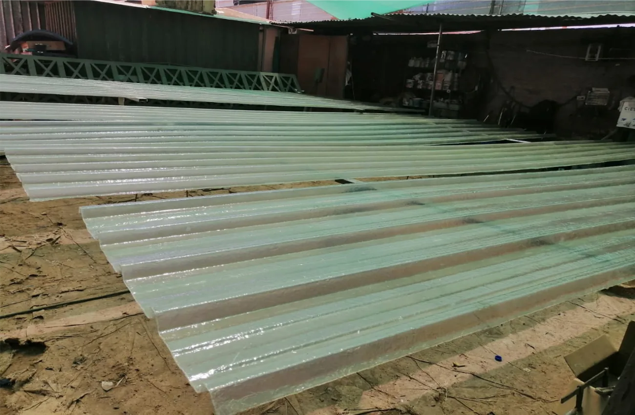 Calamina traslúcida instalada en techo